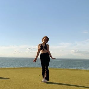 Meet your Posher, Jade